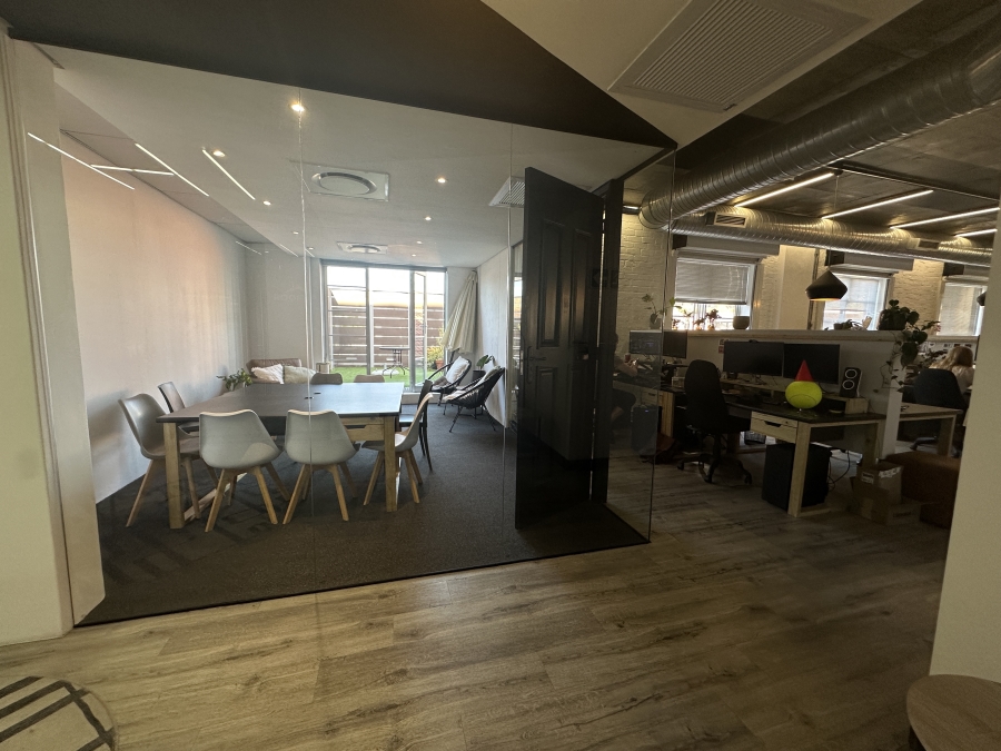 To Let commercial Property for Rent in Green Point Western Cape